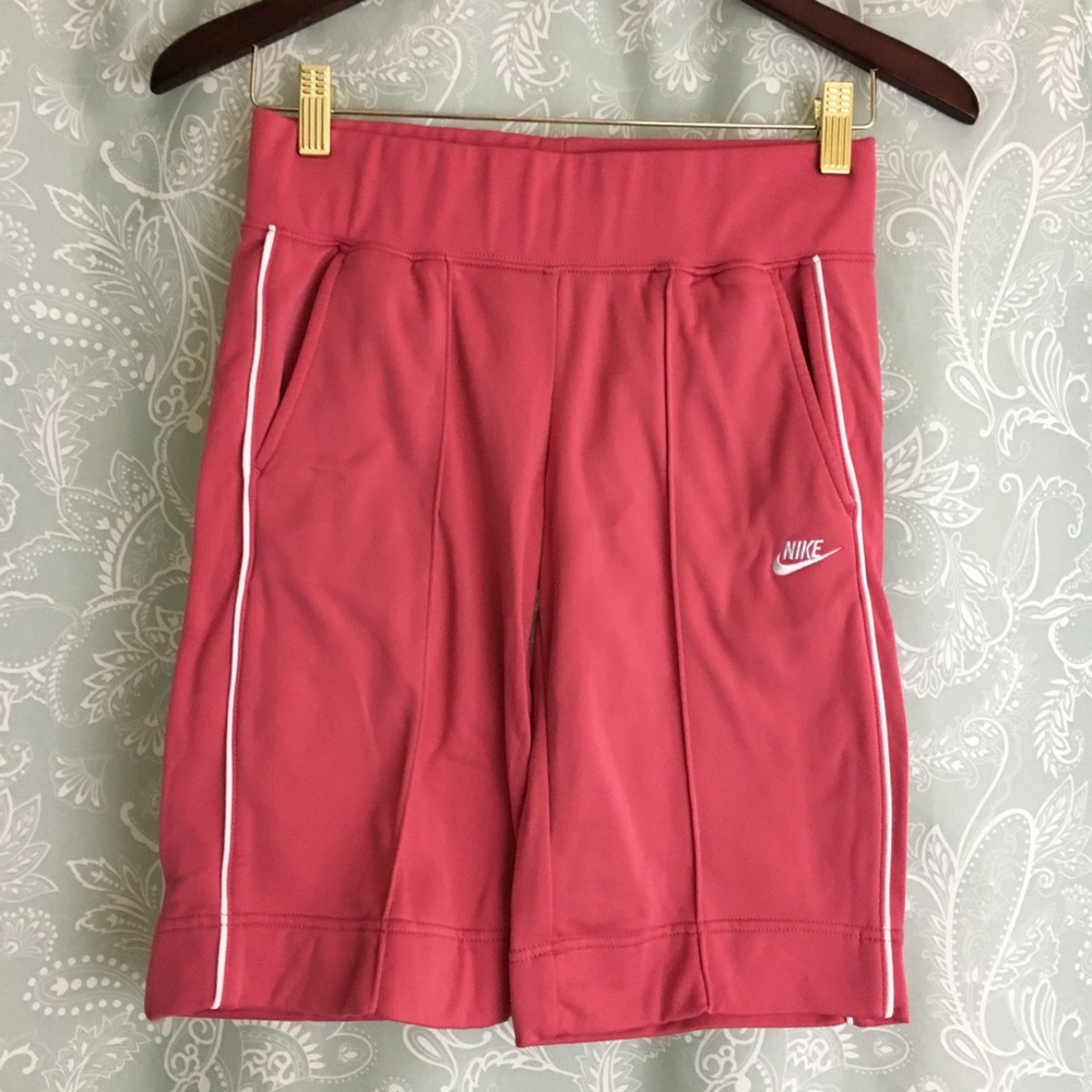 Nike XS Bermuda Athleisure 12” Shorts  274512 637